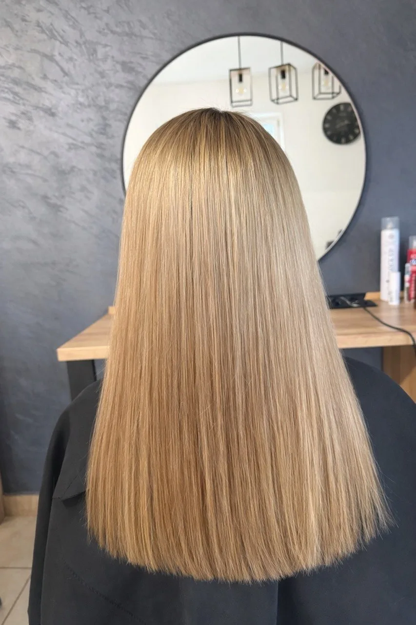 Blond ombre na długich włosach
